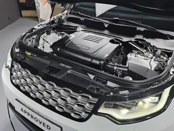 2025 Land Rover Discovery с пробегом 15 823 км