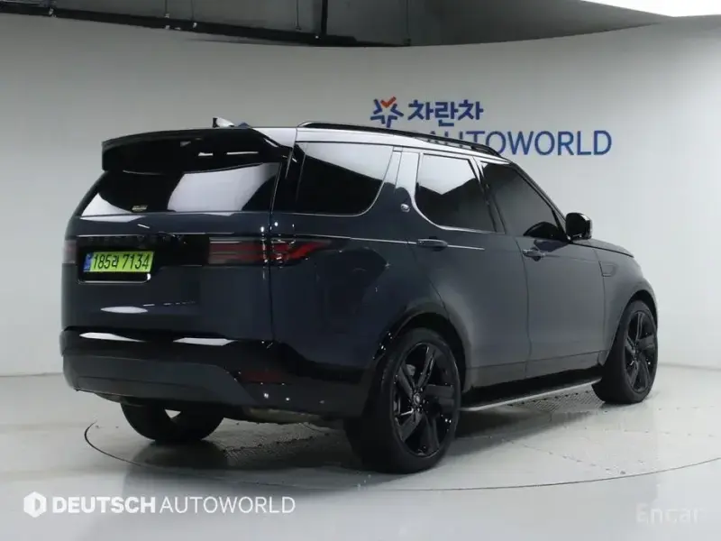 2025 Land Rover Discovery с пробегом 14 836 км