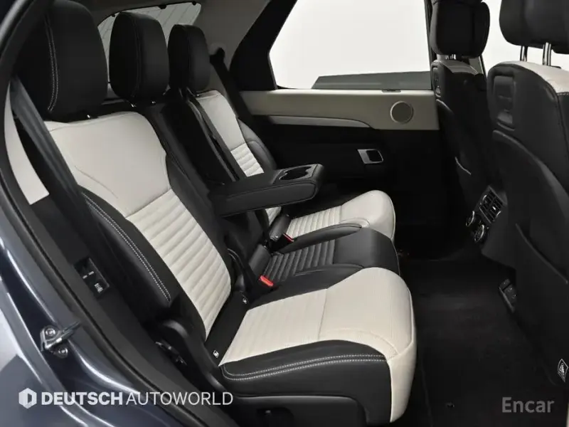 2025 Land Rover Discovery с пробегом 14 836 км
