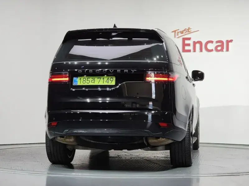 2025 Land Rover Discovery с пробегом 12 506 км