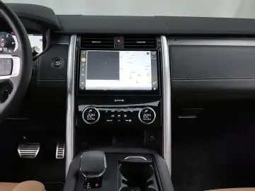 2025 Land Rover Discovery с пробегом 12 506 км