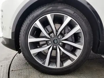 2022 Land Rover Discovery с пробегом 49 942 км