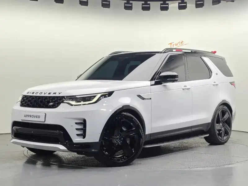 2024 Land Rover Discovery с пробегом 14 978 км