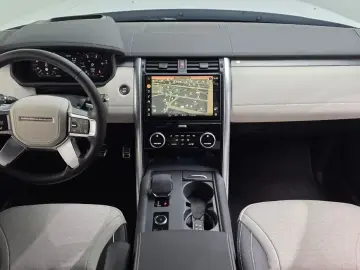 2024 Land Rover Discovery с пробегом 14 978 км
