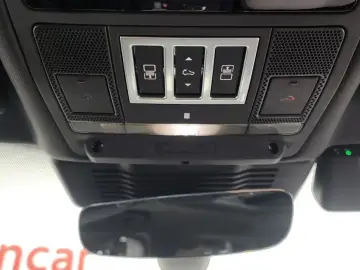 2022 Land Rover Discovery с пробегом 49 942 км