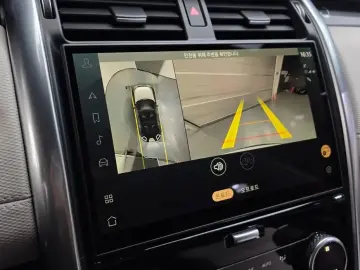 2024 Land Rover Discovery с пробегом 14 978 км