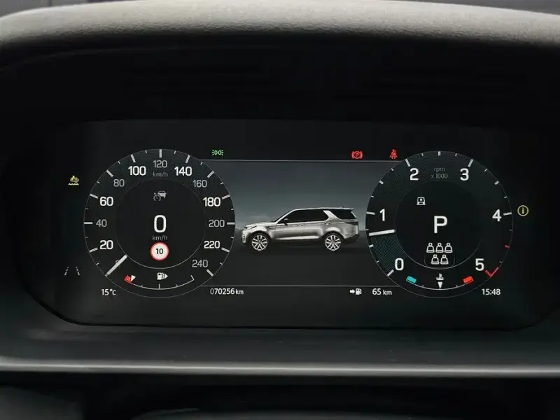2022 Land Rover Discovery с пробегом 70 256 км