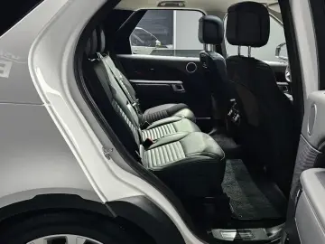 2022 Land Rover Discovery с пробегом 70 256 км