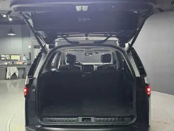 2022 Land Rover Discovery с пробегом 70 256 км