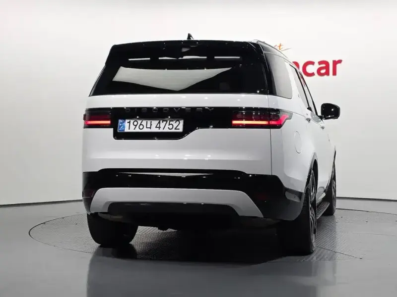 2024 Land Rover Discovery с пробегом 15 281 км