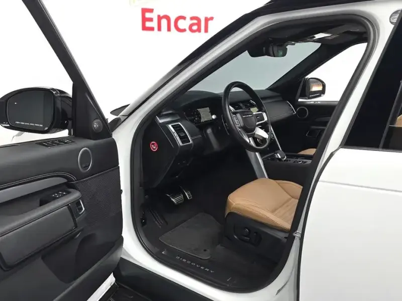 2024 Land Rover Discovery с пробегом 15 281 км