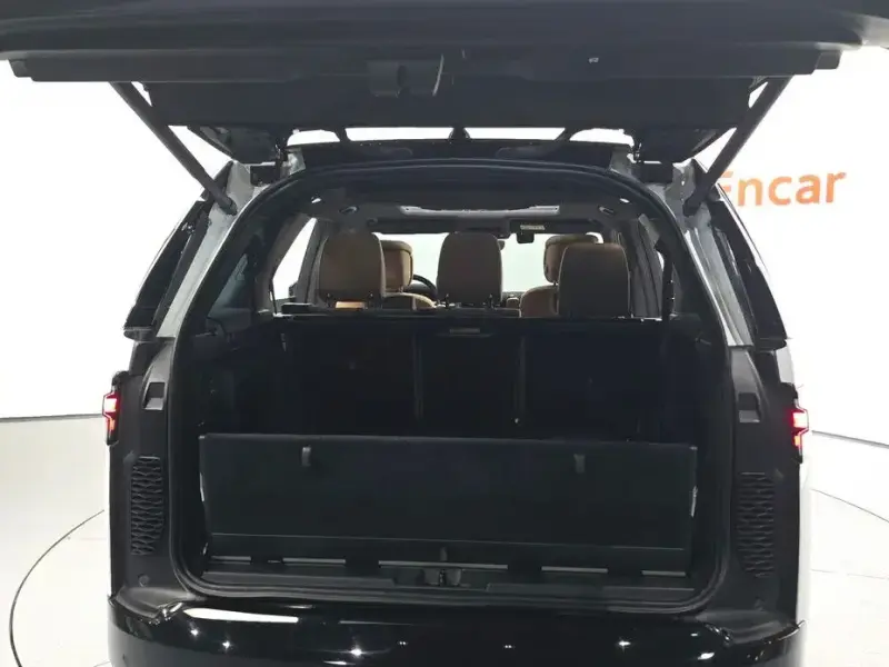 2024 Land Rover Discovery с пробегом 15 281 км