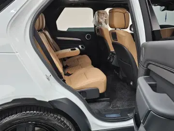 2025 Land Rover Discovery с пробегом 18 756 км