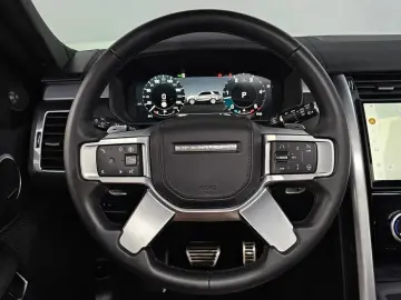 2025 Land Rover Discovery с пробегом 18 756 км