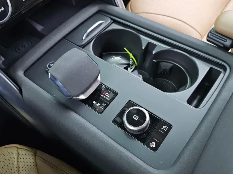 2022 Land Rover Discovery с пробегом 48 078 км