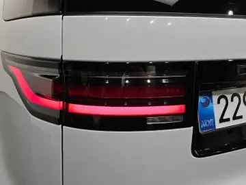 2025 Land Rover Discovery с пробегом 18 756 км