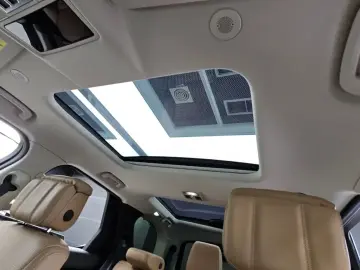 2022 Land Rover Discovery с пробегом 48 078 км