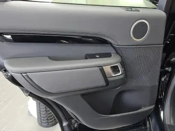 2022 Land Rover Discovery с пробегом 48 078 км