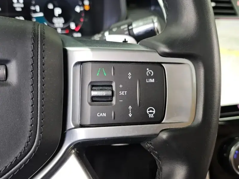 2022 Land Rover Discovery с пробегом 48 078 км