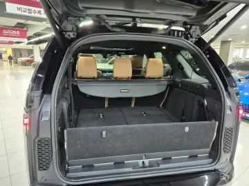 2025 Land Rover Discovery с пробегом 10 055 км