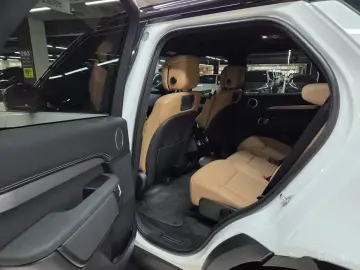 2025 Land Rover Discovery с пробегом 17 151 км