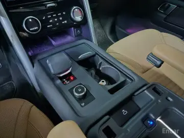 2025 Land Rover Discovery с пробегом 10 055 км