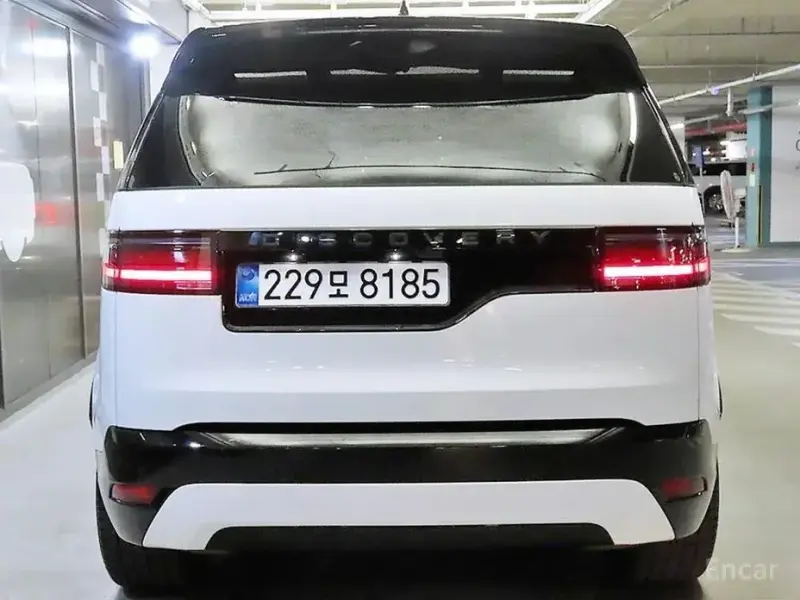 2025 Land Rover Discovery с пробегом 18 752 км