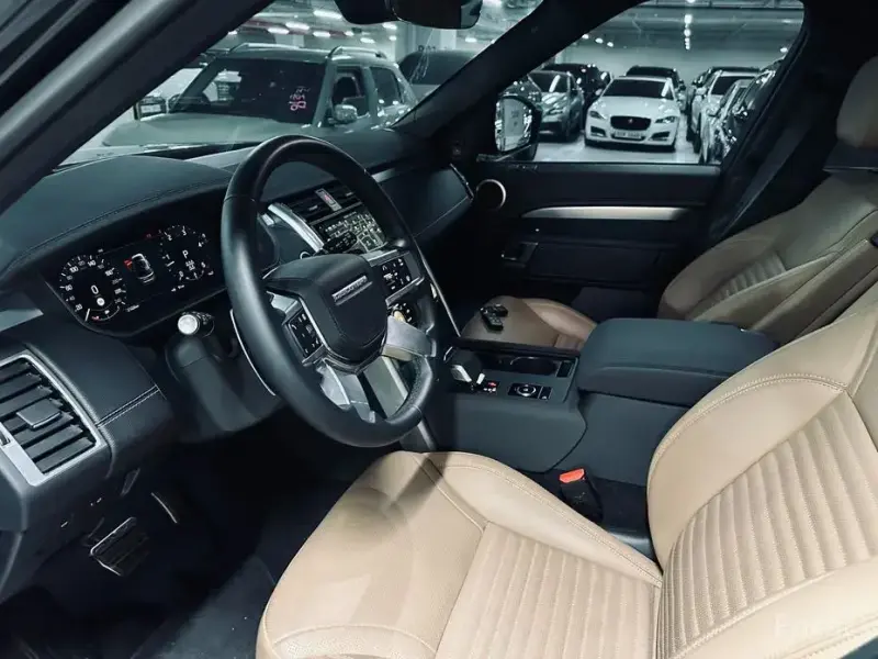 2024 Land Rover Discovery с пробегом 21 226 км