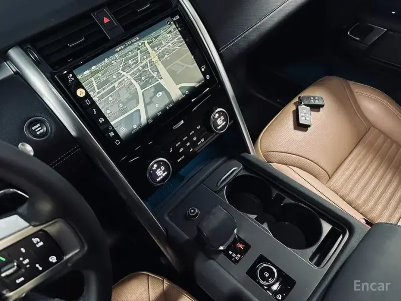 2024 Land Rover Discovery с пробегом 21 226 км