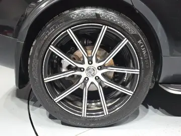 2018 Land Rover Discovery с пробегом 126 045 км