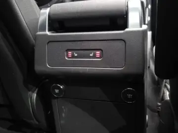 2018 Land Rover Discovery с пробегом 126 045 км