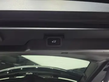 2019 Land Rover Discovery с пробегом 126 545 км