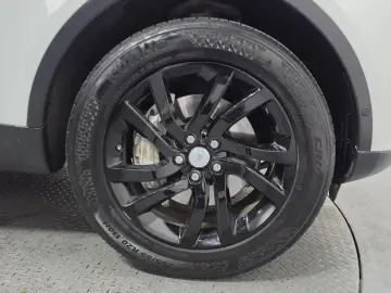 2019 Land Rover Discovery с пробегом 126 545 км