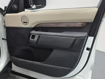 2019 Land Rover Discovery с пробегом 126 545 км