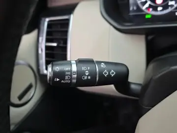 2019 Land Rover Discovery с пробегом 126 545 км
