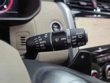 2019 Land Rover Discovery с пробегом 126 545 км