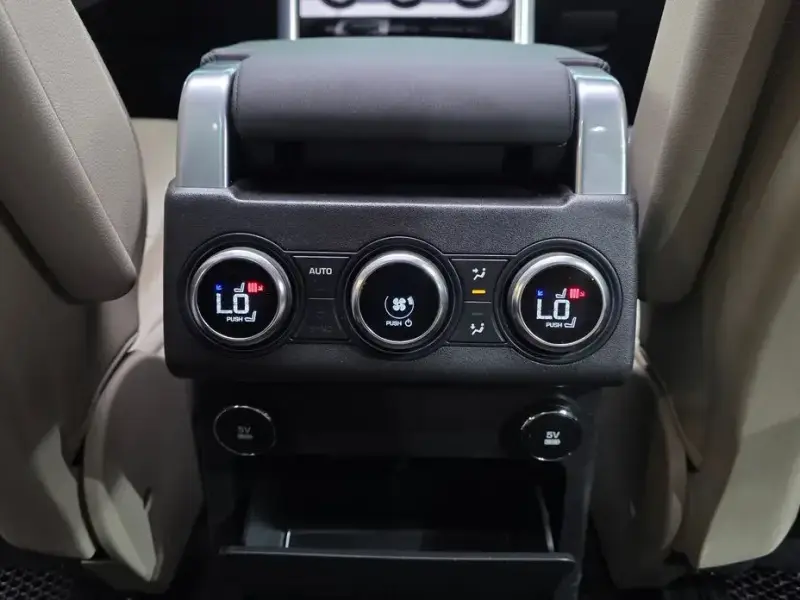 2019 Land Rover Discovery с пробегом 126 545 км