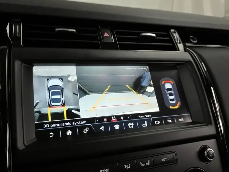2019 Land Rover Discovery с пробегом 137 640 км