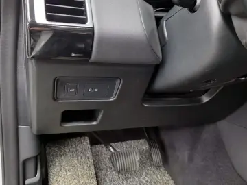 2019 Land Rover Discovery с пробегом 137 640 км