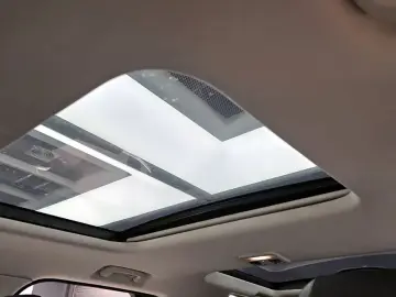 2019 Land Rover Discovery с пробегом 137 640 км
