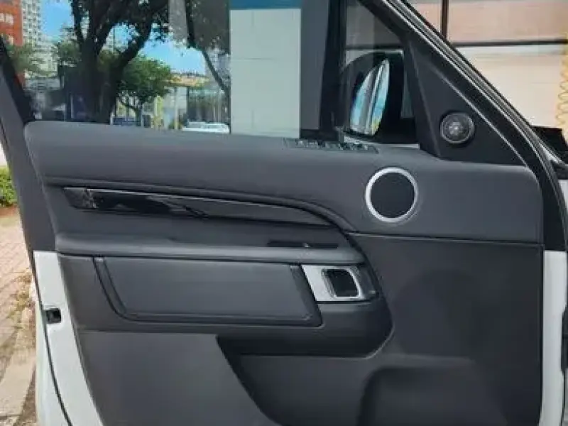 2019 Land Rover Discovery с пробегом 99 955 км