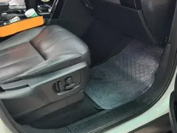 2019 Land Rover Discovery с пробегом 99 955 км