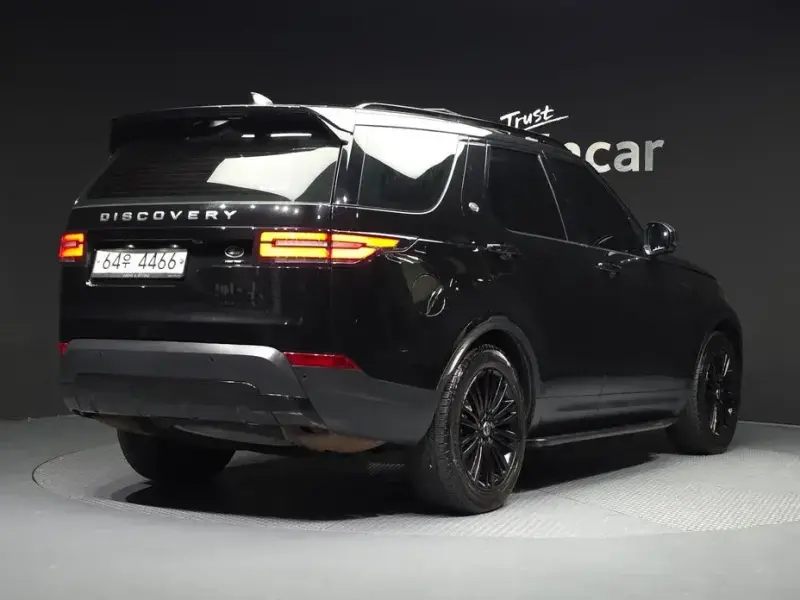 2017 Land Rover Discovery с пробегом 92 484 км