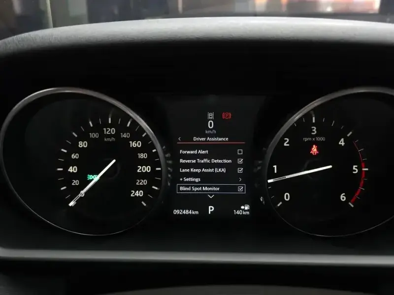 2017 Land Rover Discovery с пробегом 92 484 км