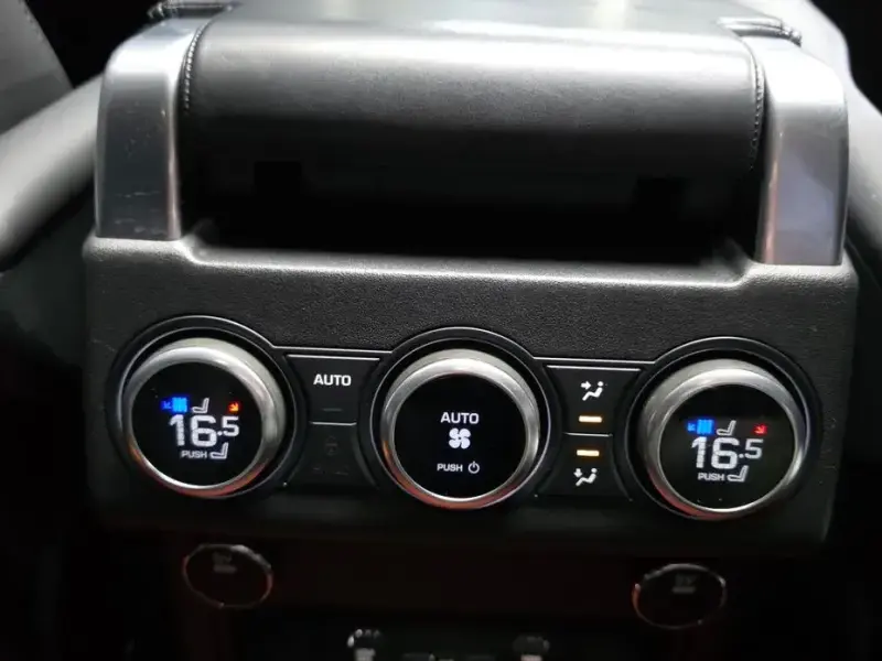 2017 Land Rover Discovery с пробегом 92 484 км