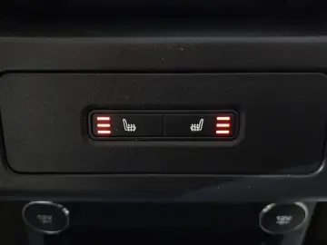 2019 Land Rover Discovery с пробегом 106 034 км