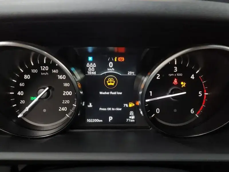 2019 Land Rover Discovery с пробегом 102 200 км