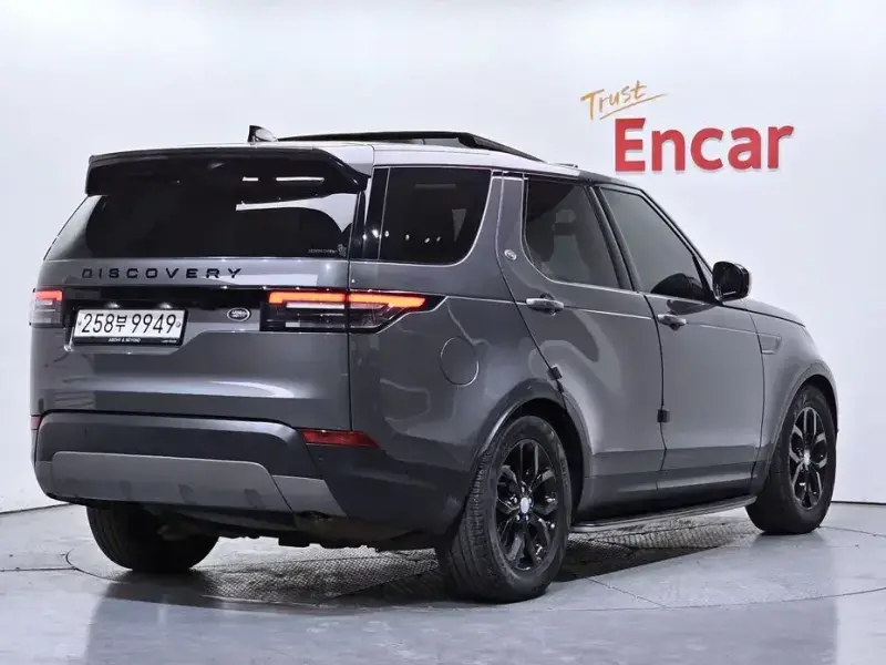 2019 Land Rover Discovery с пробегом 65 784 км