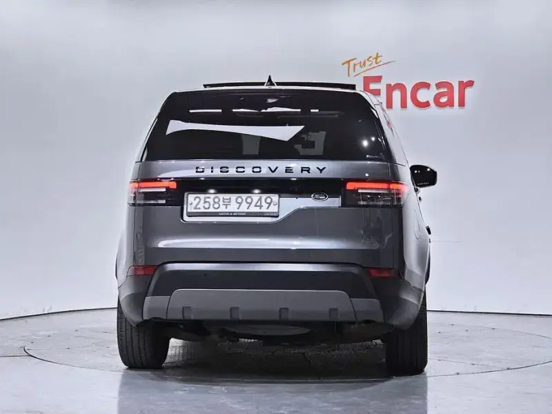 2019 Land Rover Discovery с пробегом 65 784 км