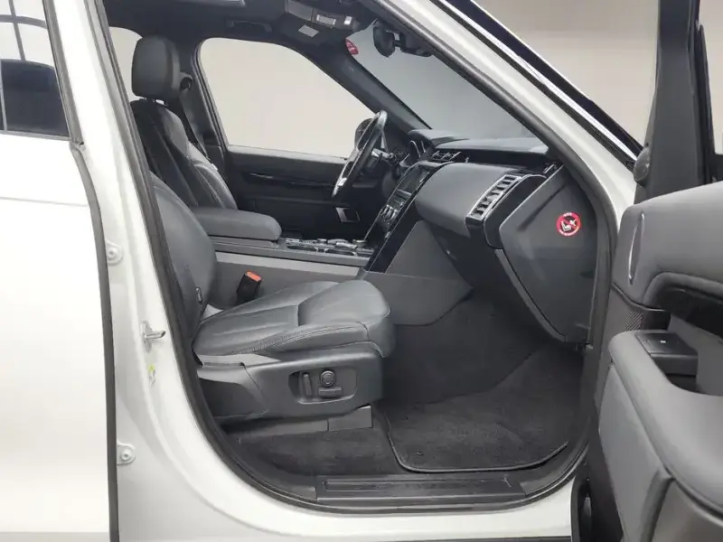 2019 Land Rover Discovery с пробегом 102 200 км